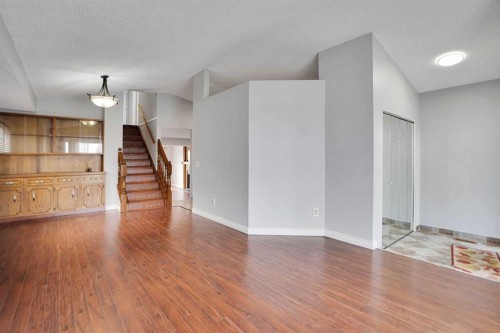 336 Whitworth Way Ne, Calgary, AB - Indoor Photo Showing Other Room