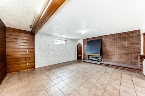 247 Huntford Way Ne, Calgary, AB - Indoor Photo Showing Other Room