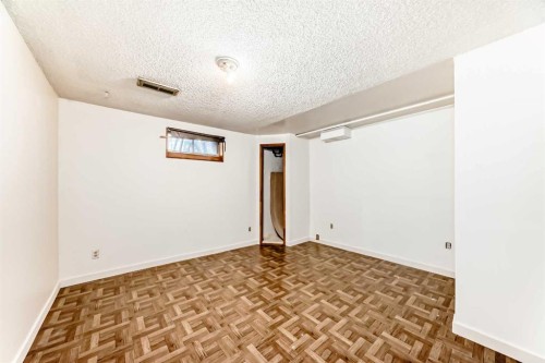 247 Huntford Way Ne, Calgary, AB - Indoor Photo Showing Other Room