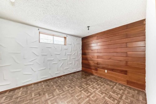 247 Huntford Way Ne, Calgary, AB - Indoor Photo Showing Other Room