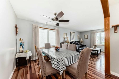 247 Huntford Way Ne, Calgary, AB - Indoor Photo Showing Dining Room