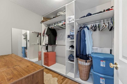 33 Harvest Oak Circle Ne, Calgary, AB - Indoor With Storage