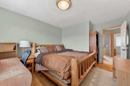 33 Harvest Oak Circle Ne, Calgary, AB - Indoor Photo Showing Bedroom