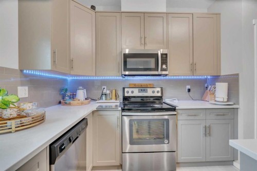 165 Savanna Street Ne, Calgary, AB - Indoor Photo Showing Kitchen