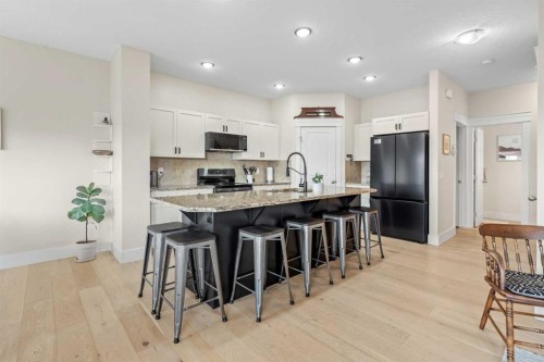 10 Heritage View, Cochrane, AB - Indoor