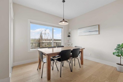 10 Heritage View, Cochrane, AB - Indoor Photo Showing Dining Room