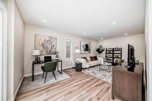 80 Coachway Gardens Sw, Calgary, AB - Indoor Photo Showing Other Room