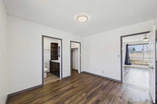 4712 51 Avenue, Alix, AB - Indoor Photo Showing Other Room