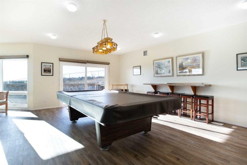 8-118 Strathcona Road Sw, Calgary, AB - Indoor