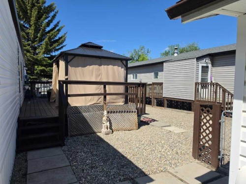 829 Bayview Road, Strathmore, AB 