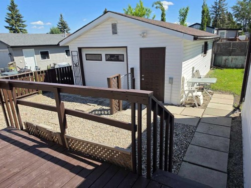 829 Bayview Road, Strathmore, AB 