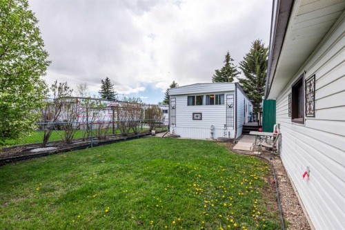 829 Bayview Road, Strathmore, AB 