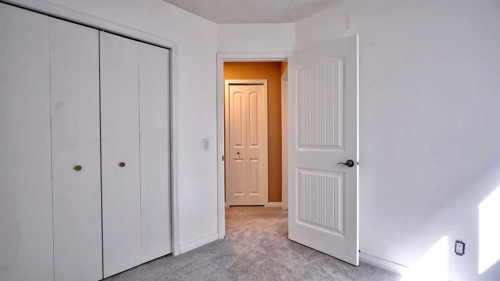 48 Riverbrook Road Se, Calgary, AB - Indoor Photo Showing Other Room