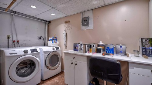 48 Riverbrook Road Se, Calgary, AB - Indoor Photo Showing Laundry Room