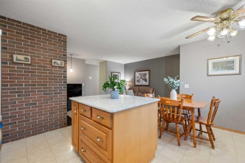 479 Templevale Drive Ne, Calgary, AB - Indoor Photo Showing Dining Room
