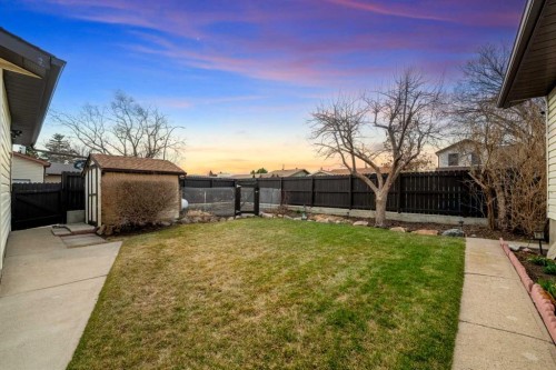 479 Templevale Drive Ne, Calgary, AB - Outdoor