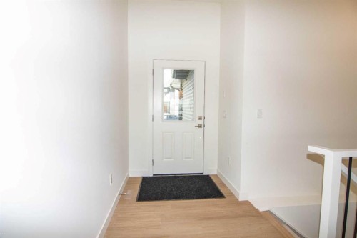 31 Wolf Crescent, Okotoks, AB - Indoor Photo Showing Other Room