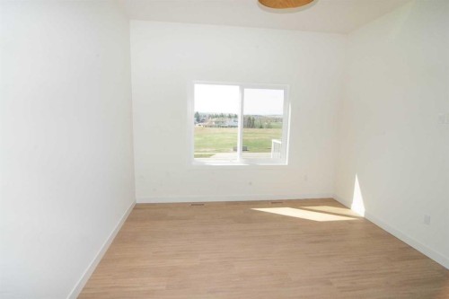 31 Wolf Crescent, Okotoks, AB - Indoor Photo Showing Other Room