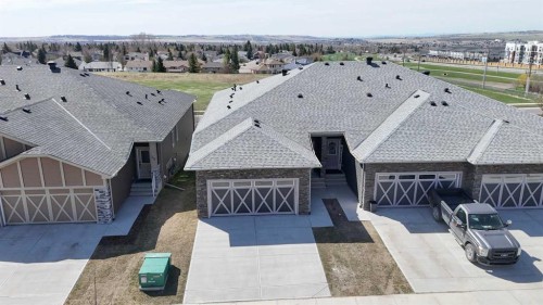 31 Wolf Crescent, Okotoks, AB - Outdoor