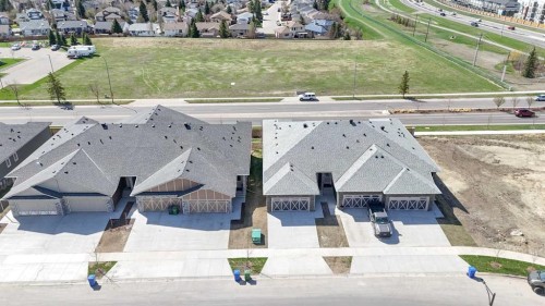 31 Wolf Crescent, Okotoks, AB - Outdoor