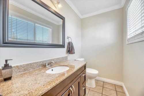 334 Lausen Place, Carseland, AB - Indoor Photo Showing Bathroom