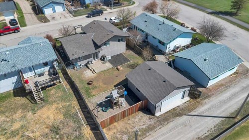 334 Lausen Place, Carseland, AB - Outdoor