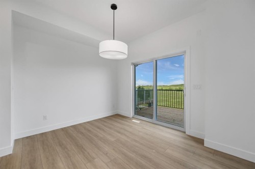 135 Walgrove Bay Se, Calgary, AB - Indoor Photo Showing Other Room