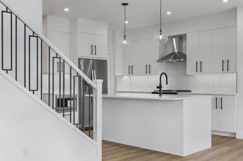135 Walgrove Bay Se, Calgary, AB - Indoor Photo Showing Kitchen With Upgraded Kitchen