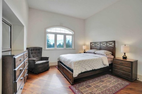 5107 Carney Road Nw, Calgary, AB - Indoor Photo Showing Bedroom