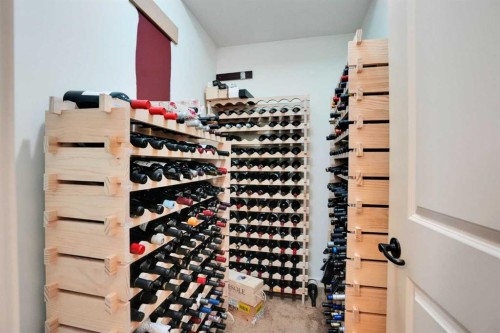 5107 Carney Road Nw, Calgary, AB - Indoor Photo Showing Other Room