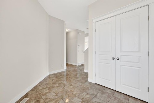 123 Evanscrest Way Nw, Calgary, AB - Indoor Photo Showing Other Room