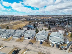 4-33 Stonegate Drive NWAirdrie, AB T4B 2V9