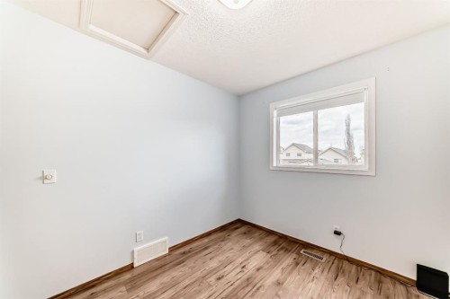 118 Bridleridge Way Sw, Calgary, AB - Indoor Photo Showing Other Room