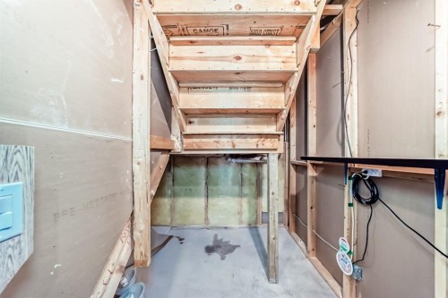 118 Bridleridge Way Sw, Calgary, AB - Indoor