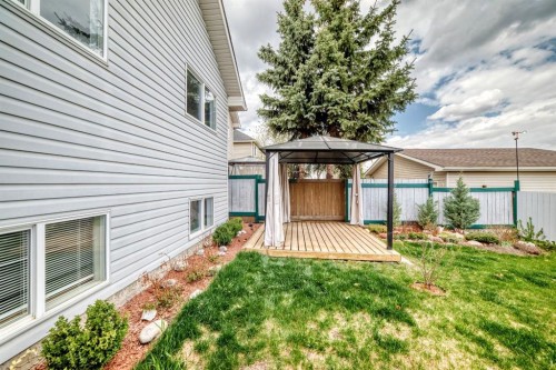 118 Bridleridge Way Sw, Calgary, AB - Outdoor