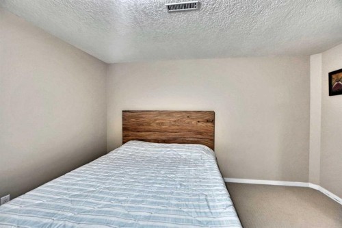 39 Skyview Shores Rise Ne, Calgary, AB - Indoor Photo Showing Bedroom