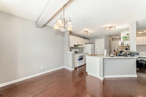 39 Saddleridge Close Ne, Calgary, AB - Indoor Photo Showing Kitchen