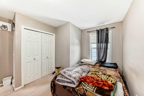39 Saddleridge Close Ne, Calgary, AB - Indoor Photo Showing Bedroom