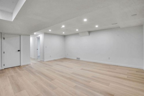 20 Templehill Crescent Ne, Calgary, AB - Indoor