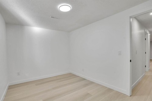 20 Templehill Crescent Ne, Calgary, AB - Indoor Photo Showing Other Room