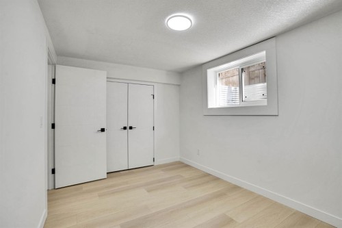20 Templehill Crescent Ne, Calgary, AB - Indoor Photo Showing Other Room