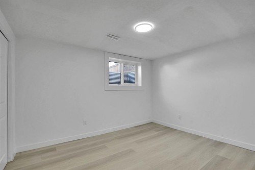 20 Templehill Crescent Ne, Calgary, AB - Indoor Photo Showing Other Room