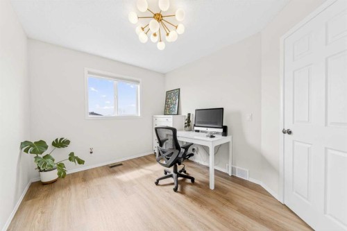182 Covemeadow Close Ne, Calgary, AB - Indoor Photo Showing Office