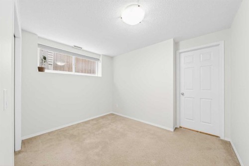 182 Covemeadow Close Ne, Calgary, AB - Indoor Photo Showing Other Room