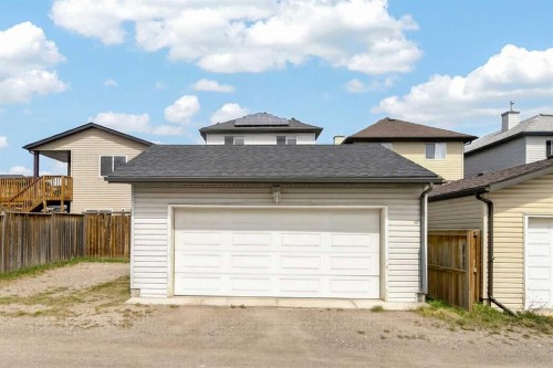 182 Covemeadow Close Ne, Calgary, AB - Outdoor With Exterior