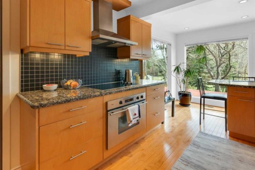 195 Ranch Estates Road Nw, Calgary, AB - Indoor Photo Showing Kitchen