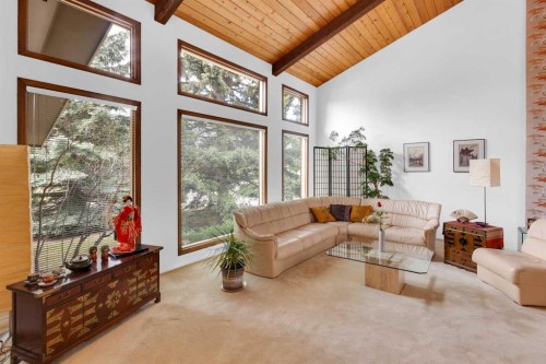 195 Ranch Estates Road Nw, Calgary, AB - Indoor Photo Showing Living Room