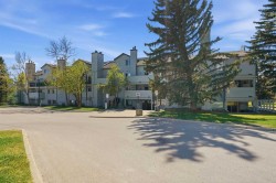 3204-80 Glamis Drive SW Calgary, AB T3A 6T7