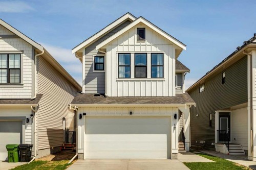 12 Copperhead Garden Se, Calgary, AB - Outdoor With Facade