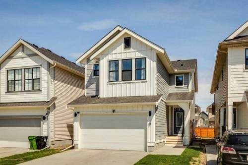 12 Copperhead Garden Se, Calgary, AB - Outdoor With Facade